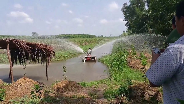 Máy bơm nước tưới rẫy là gì? Cấu  tạo và phân loại máy bơm tưới rẫy